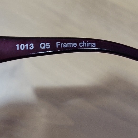 Missoni Wine Rimless Prescription Glass Frame Style Number MM068VU2 - Picture 4 of 6